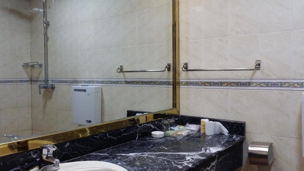 Kunming Liheng Hotel エクステリア 写真